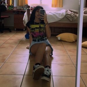 Meet your Posher, Isabel